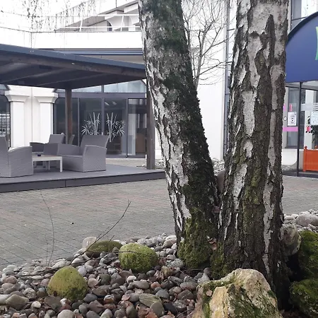 默伦宜必思尚品酒店 酒店 鲁贝勒斯