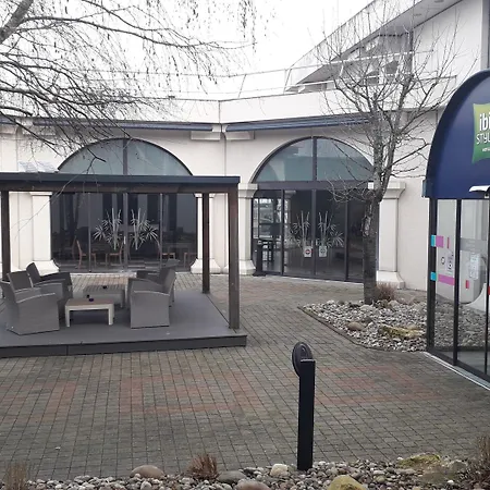 Ibis Styles Melun 3*