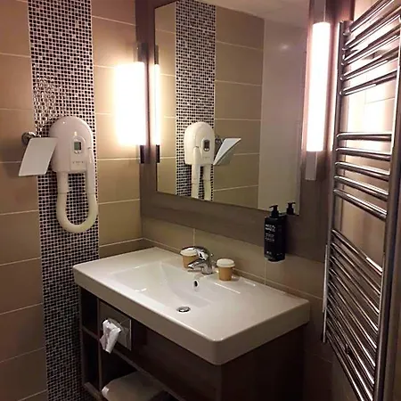 Ibis Styles Melun فندق روبيل
