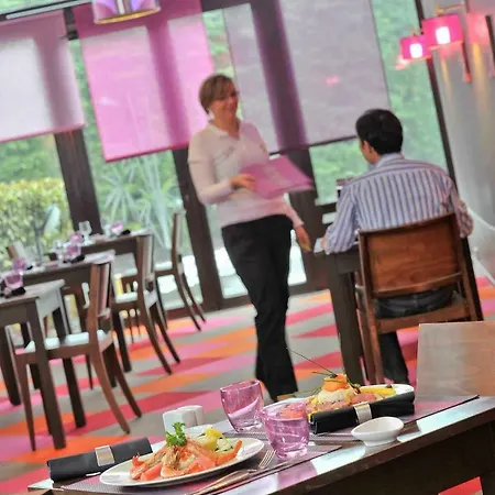 默伦宜必思尚品酒店 鲁贝勒斯